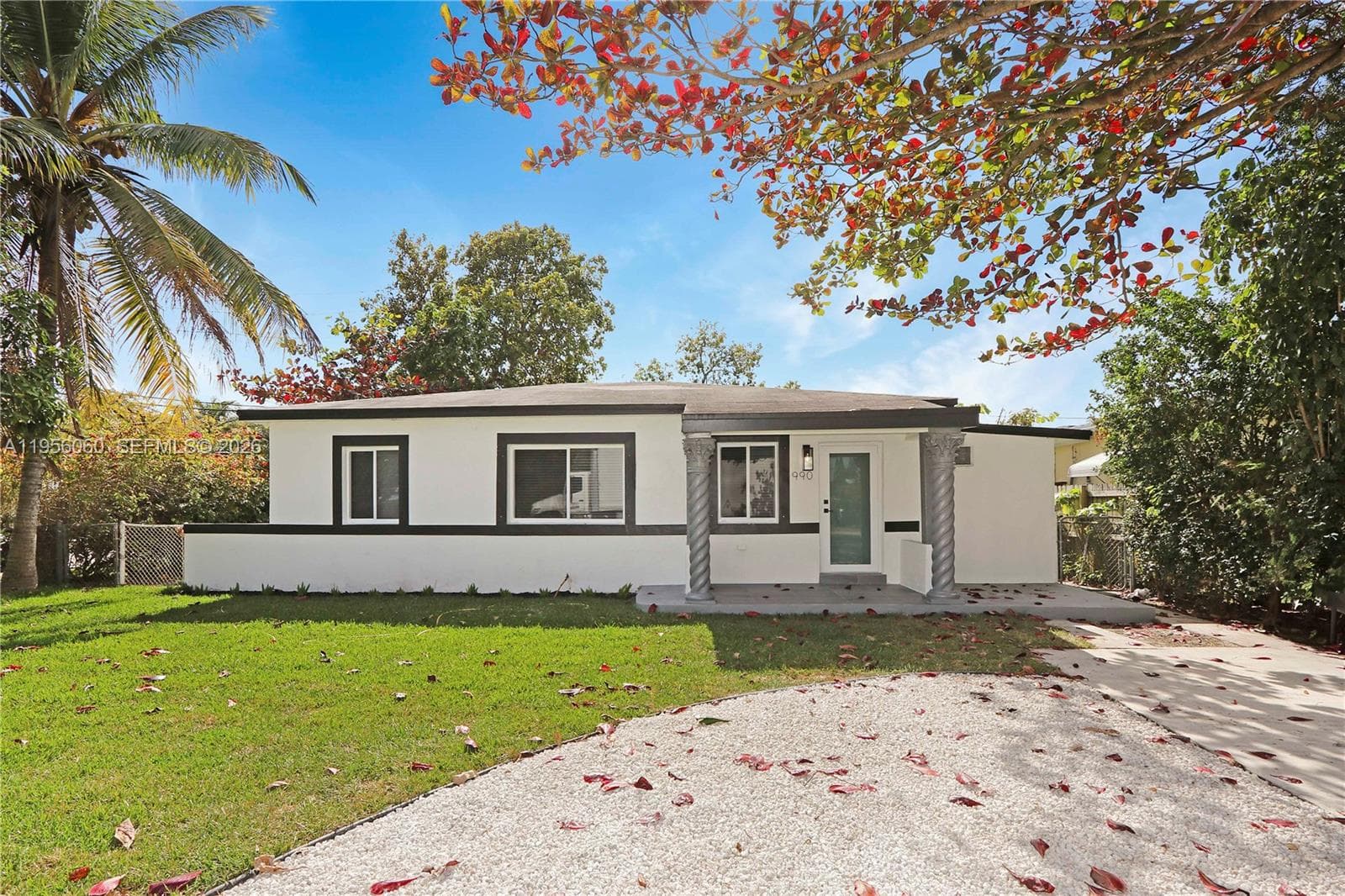 990 NE 159th St, North Miami Beach FL 33162 — 1