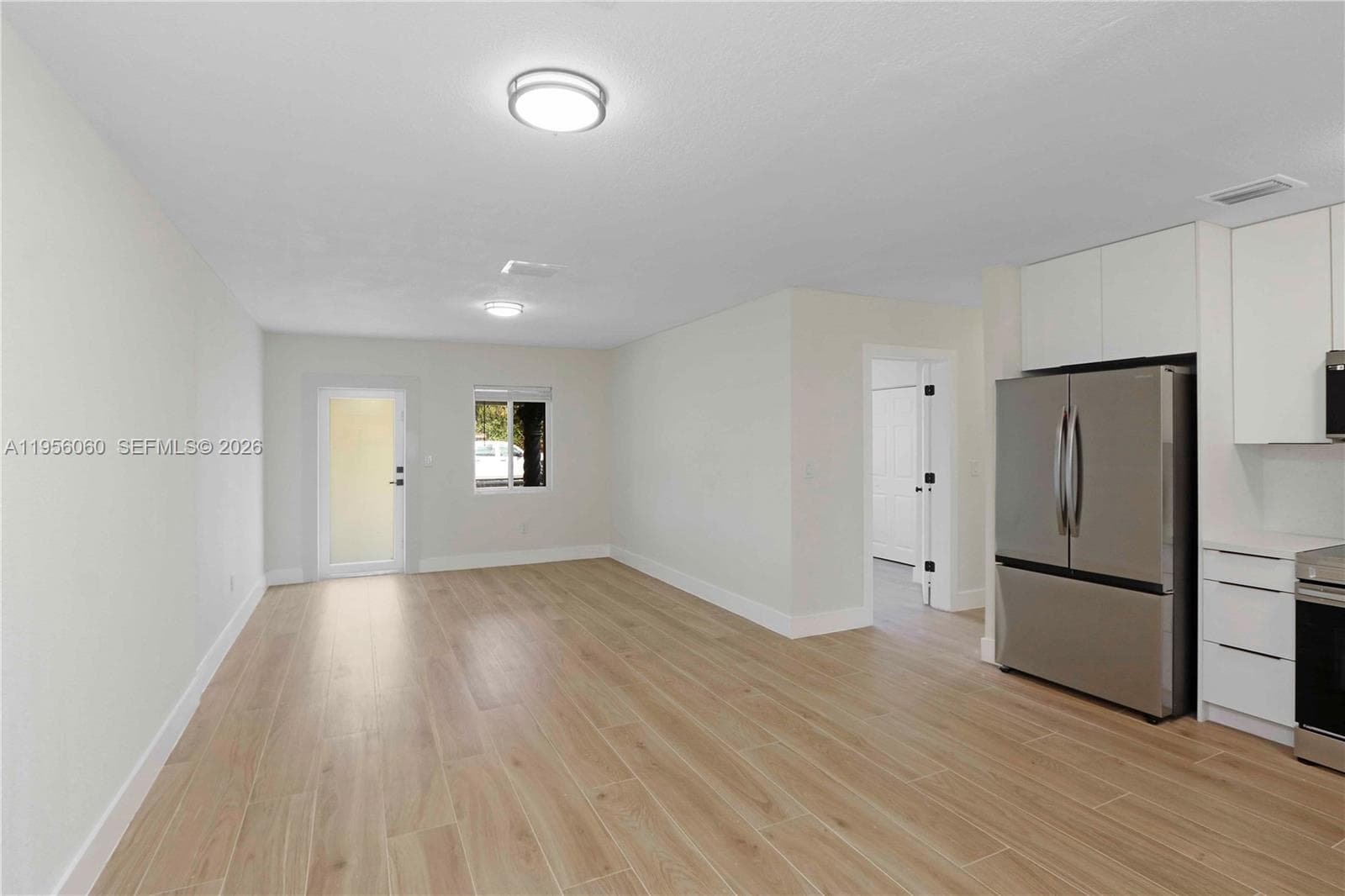 990 NE 159th St, North Miami Beach FL 33162 — 9
