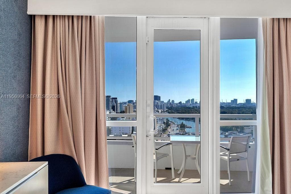 4401 Collins Ave # 1712, Miami Beach FL 33140 — 16