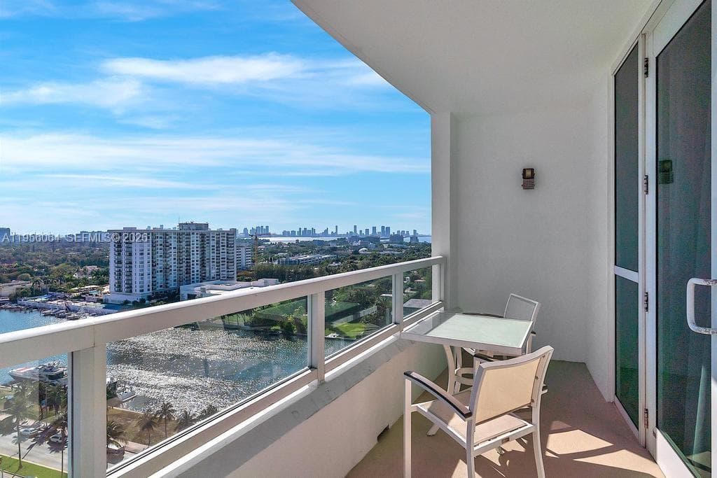 4401 Collins Ave # 1712, Miami Beach FL 33140 — 26
