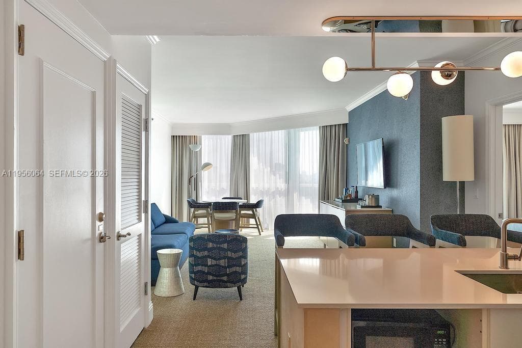 4401 Collins Ave # 1712, Miami Beach FL 33140 — 14