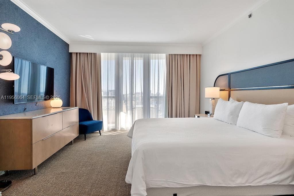 4401 Collins Ave # 1712, Miami Beach FL 33140 — 19
