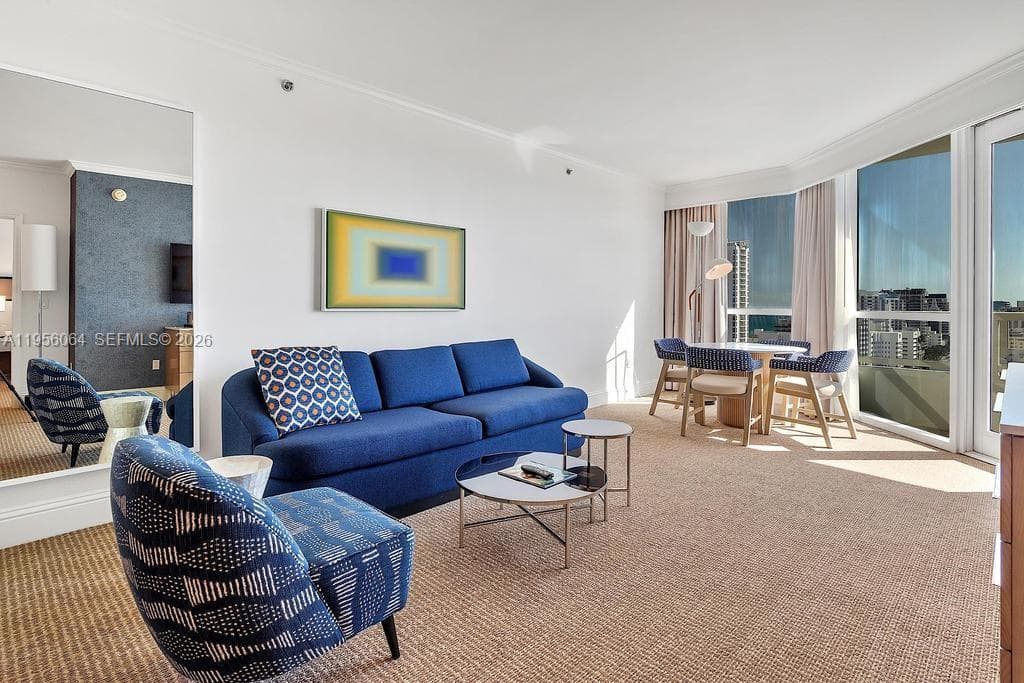 4401 Collins Ave # 1712, Miami Beach FL 33140 — 4