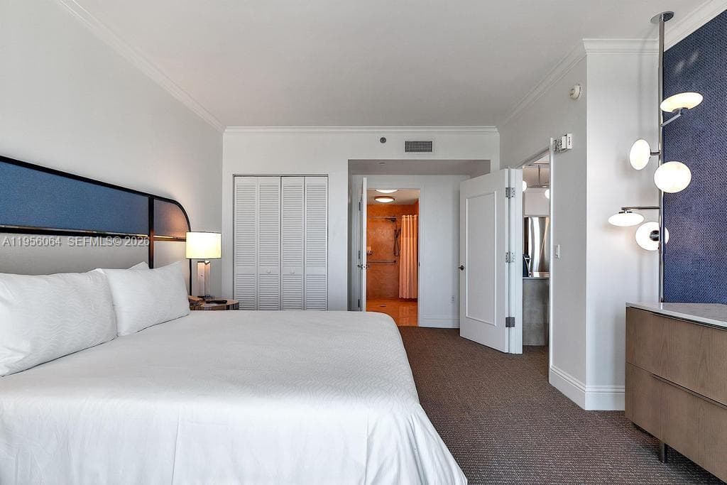 4401 Collins Ave # 1712, Miami Beach FL 33140 — 21
