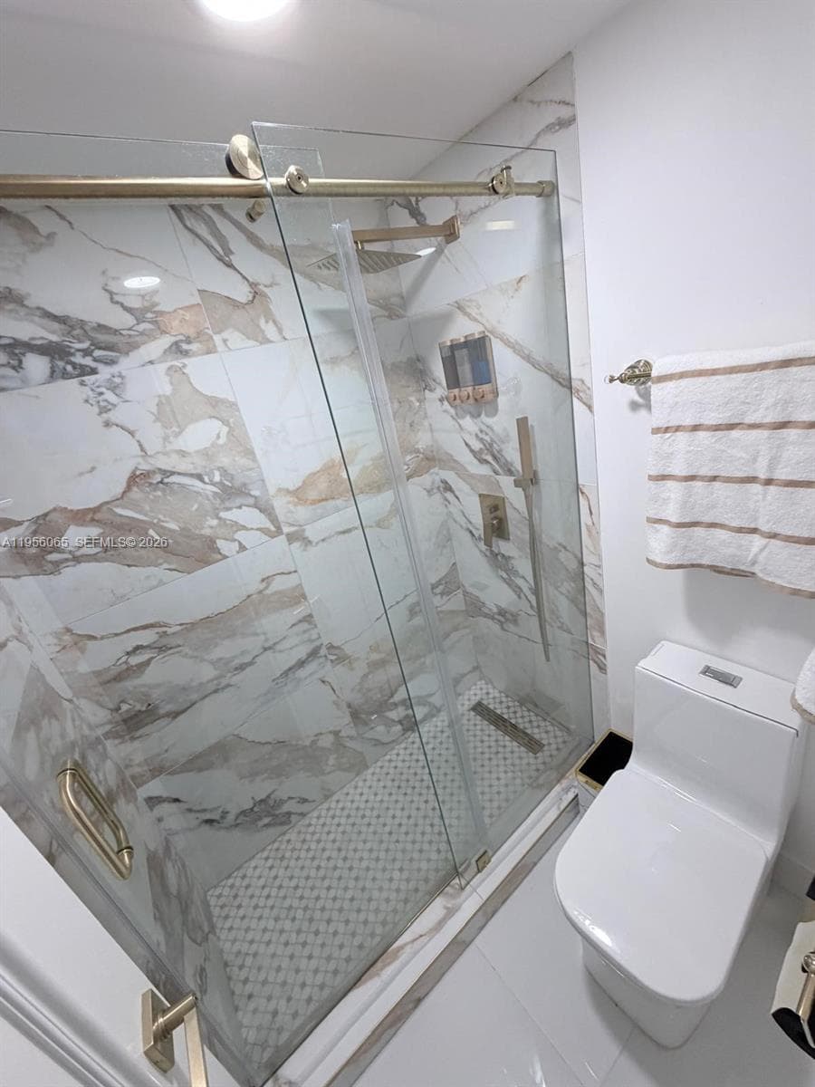 100 Lincoln Rd # 408, Miami Beach FL 33139 — 10