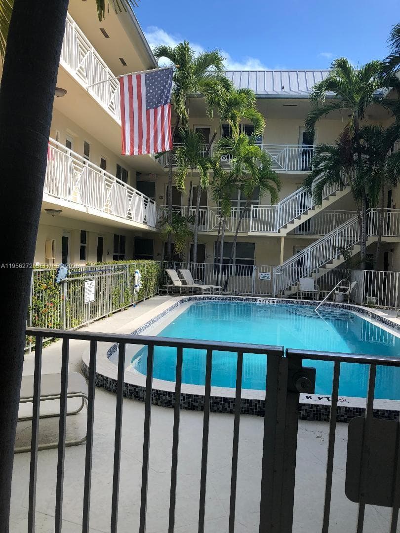 255 Sunrise Dr # 305, Key Biscayne FL 33149 — 3