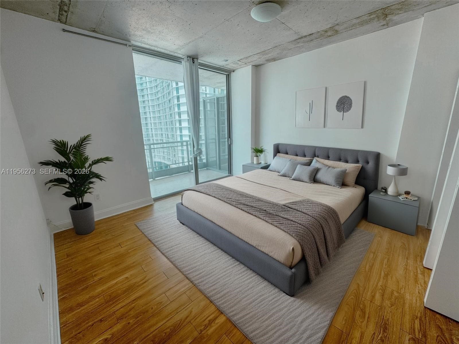 690 SW 1st Ct # 2122, Miami FL 33130 — 2