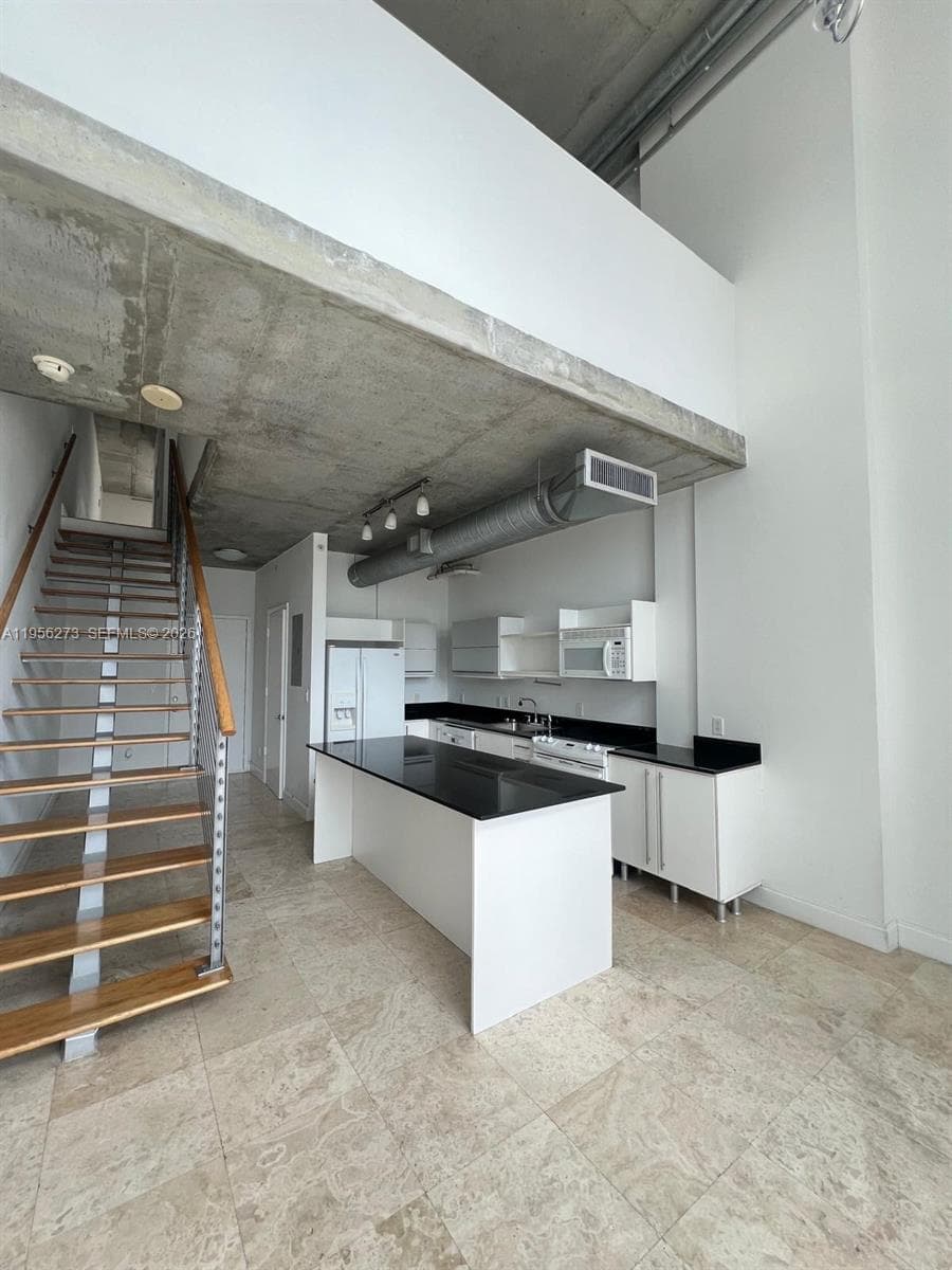 690 SW 1st Ct # 2122, Miami FL 33130 — 10