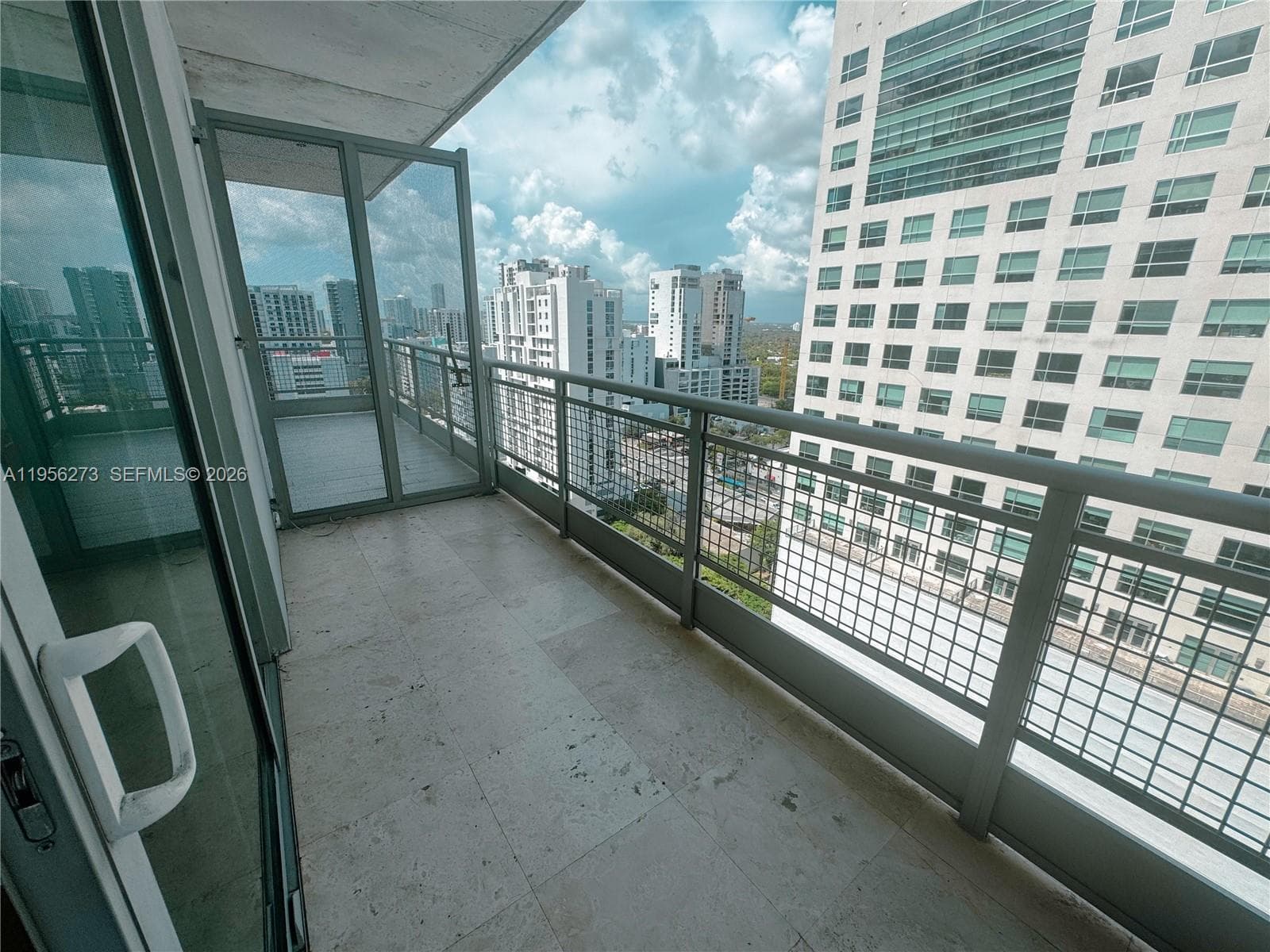 690 SW 1st Ct # 2122, Miami FL 33130 — 19