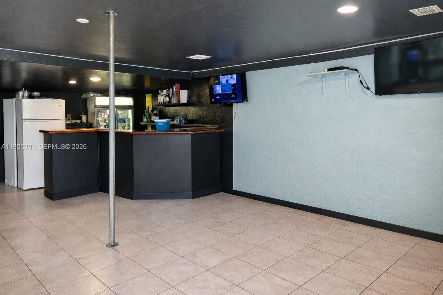 21855 S Dixie Hwy, Miami FL 33170 — 4