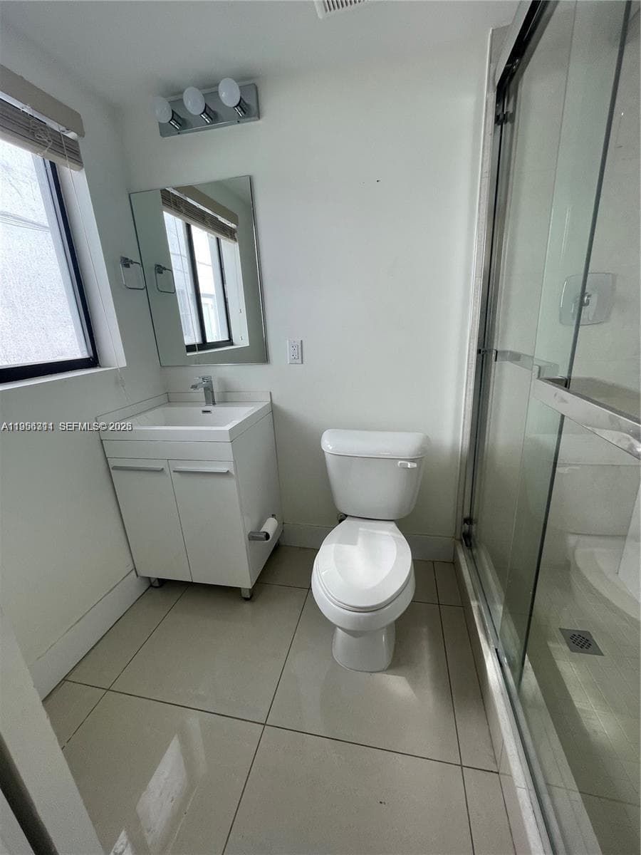 1765 Normandy Dr, Miami Beach FL 33141 — 23