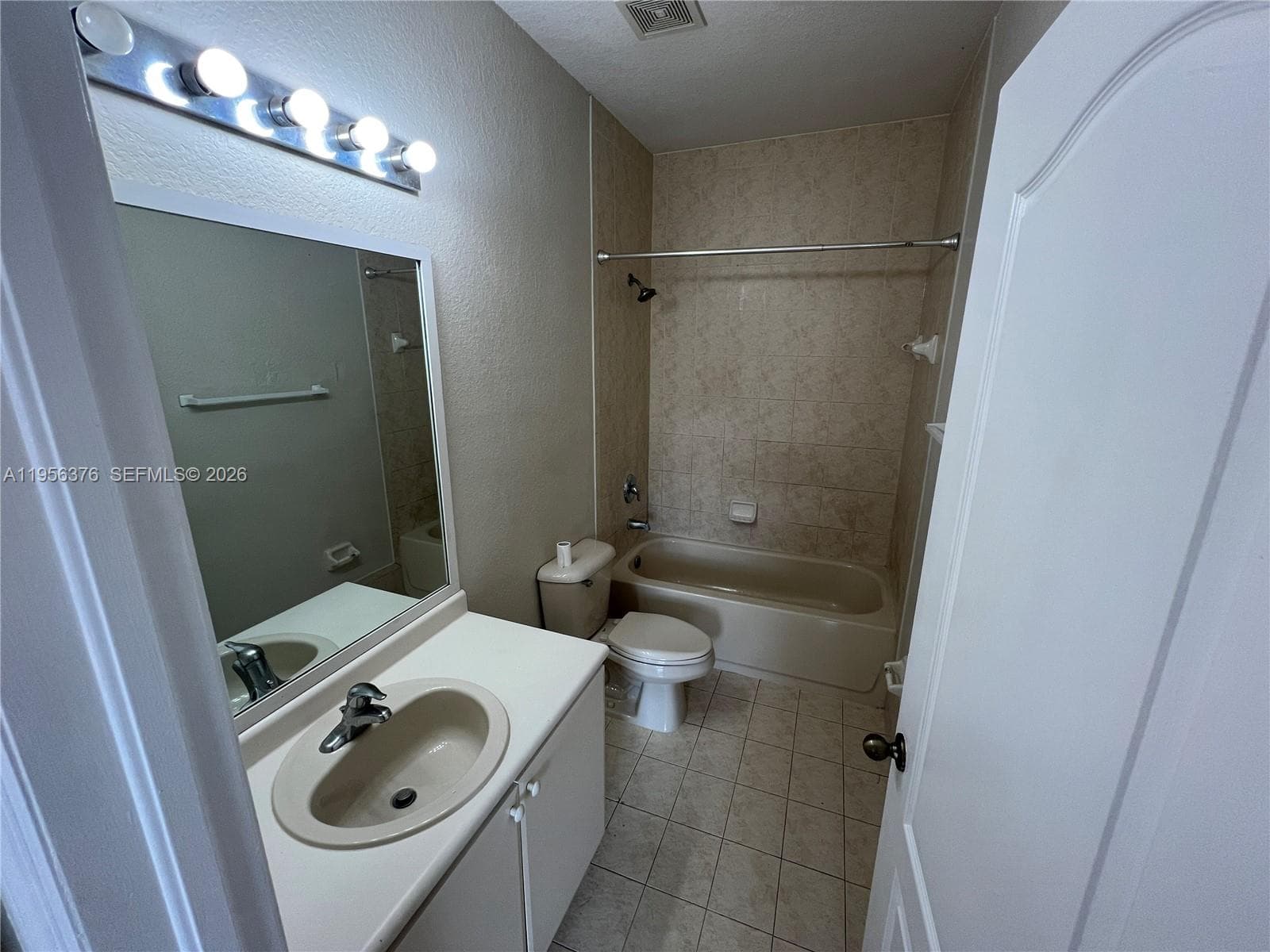 2903 SE 17th Ave # 201, Homestead FL 33035 — 31