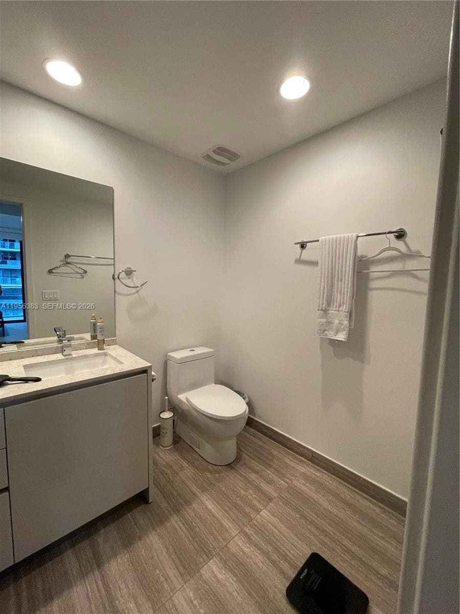 1010 Brickell Ave # 3708, Miami FL 33131 — 13