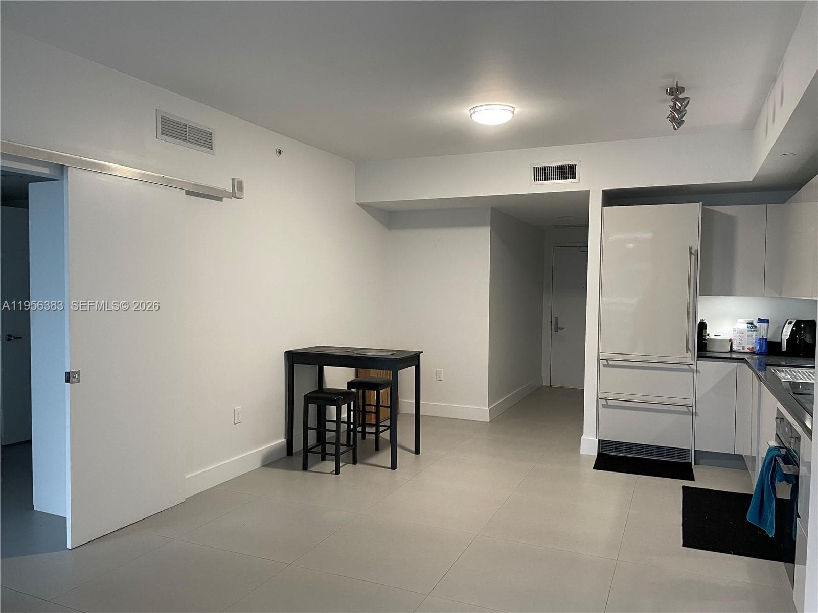 1010 Brickell Ave # 3708, Miami FL 33131 — 5