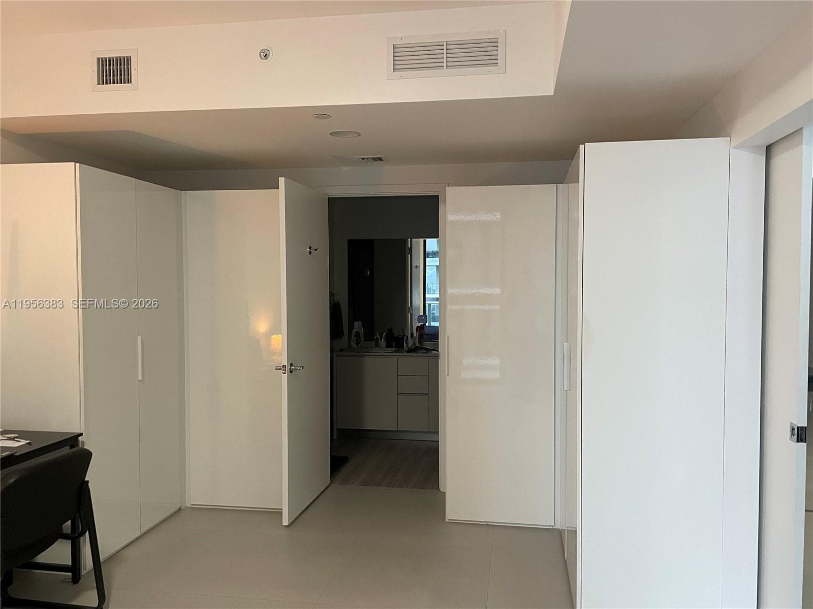 1010 Brickell Ave # 3708, Miami FL 33131 — 9