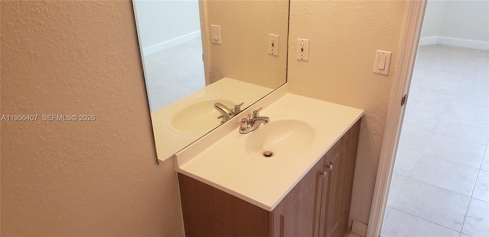 2811 SE 17th Ave # 202, Homestead FL 33035 — 73