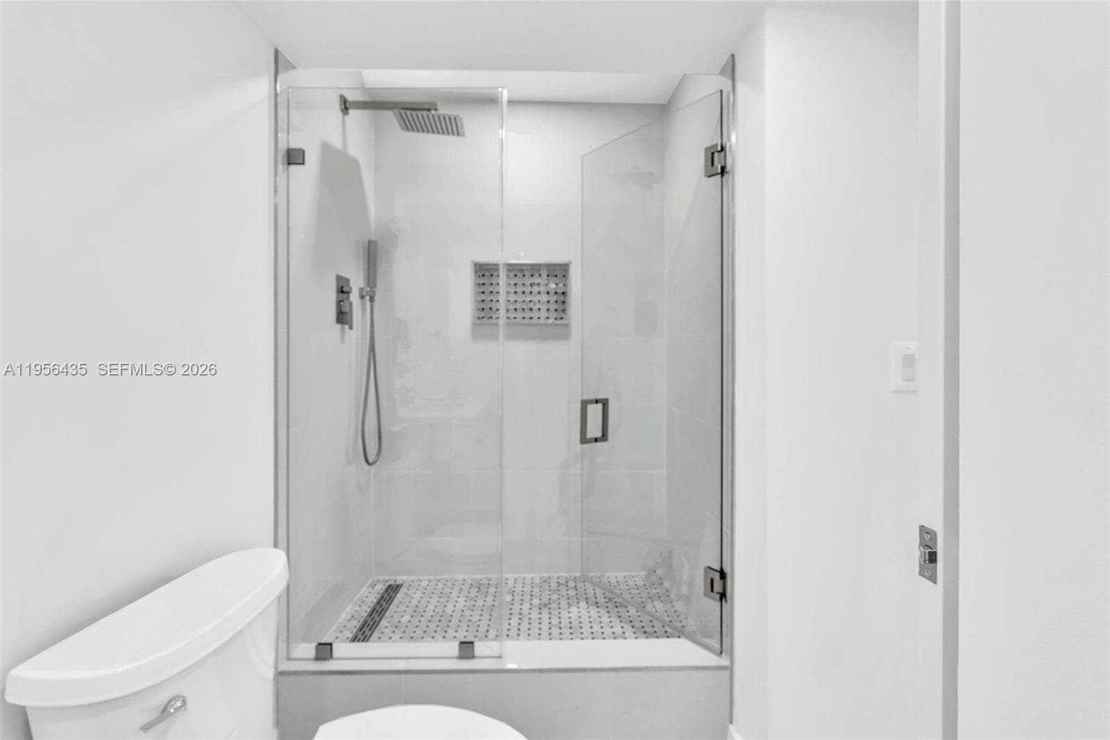 2625 Collins Ave # 1109, Miami Beach FL 33140 — 9