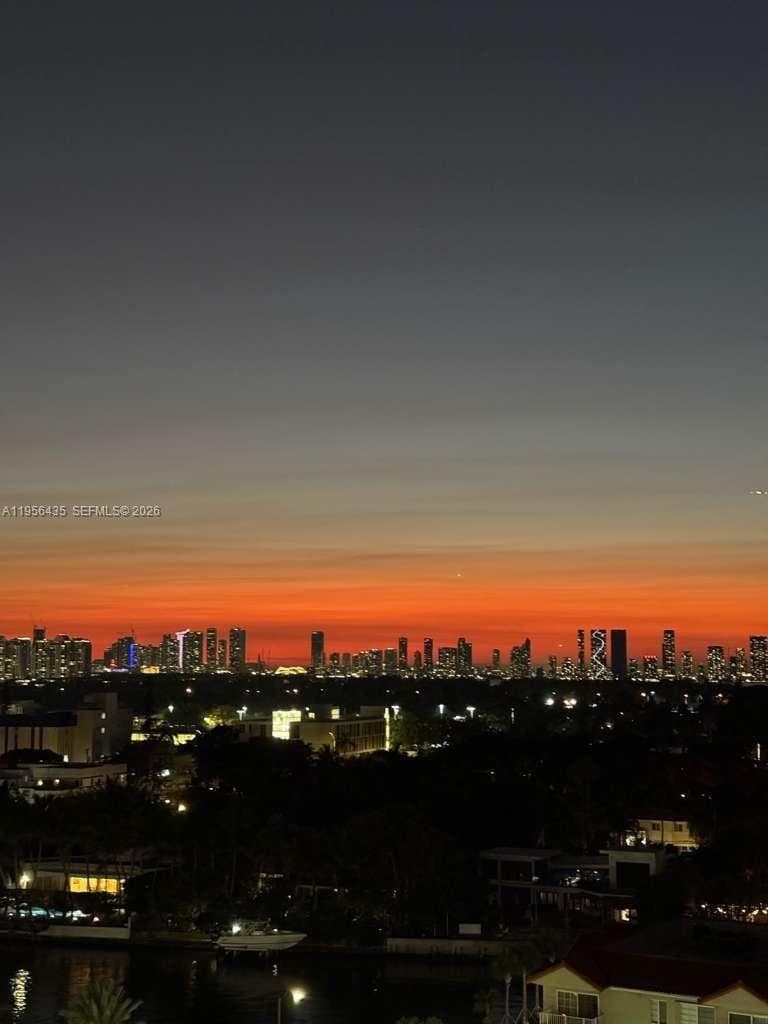 2625 Collins Ave # 1109, Miami Beach FL 33140 — 19