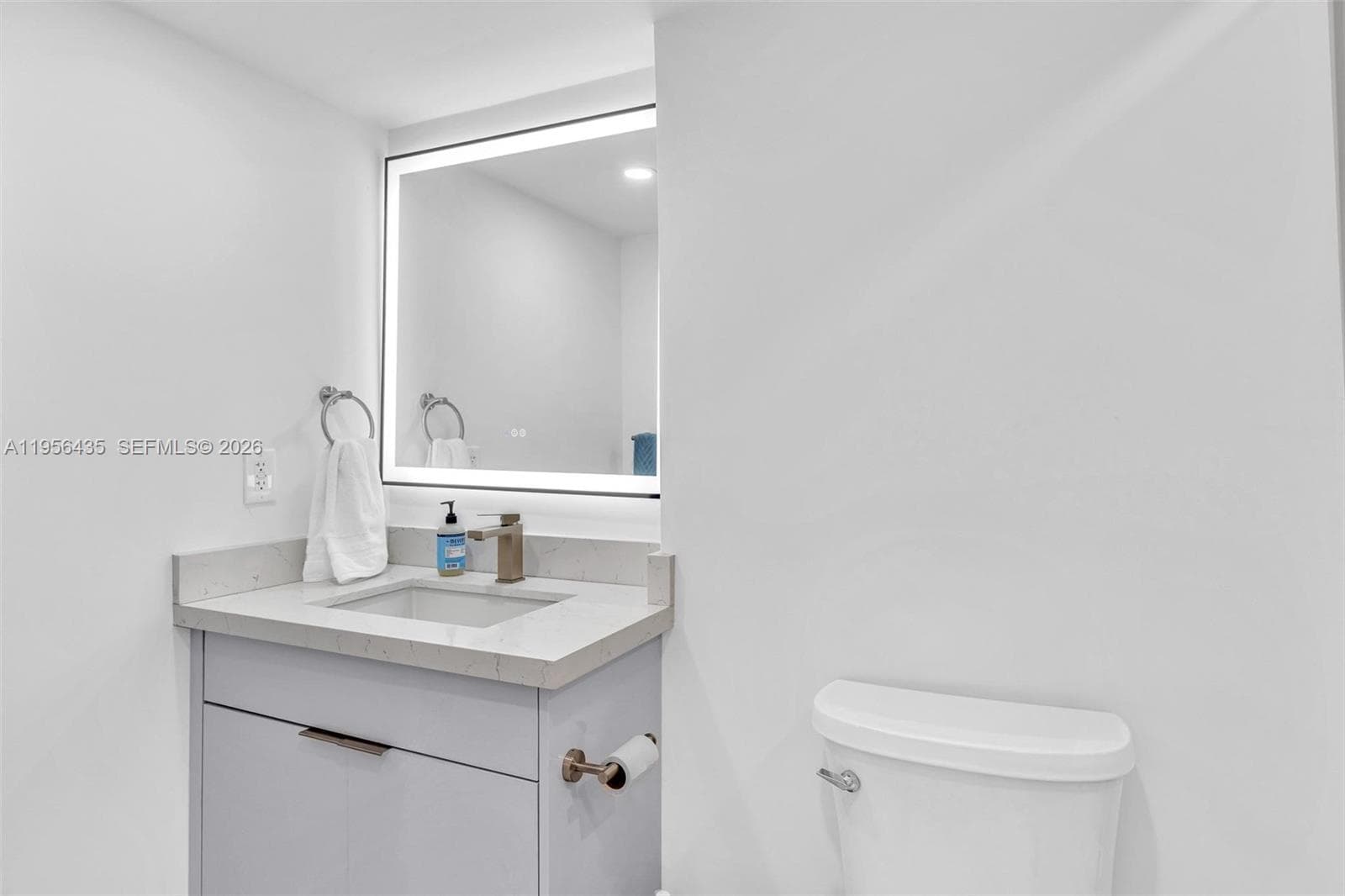 2625 Collins Ave # 1109, Miami Beach FL 33140 — 8