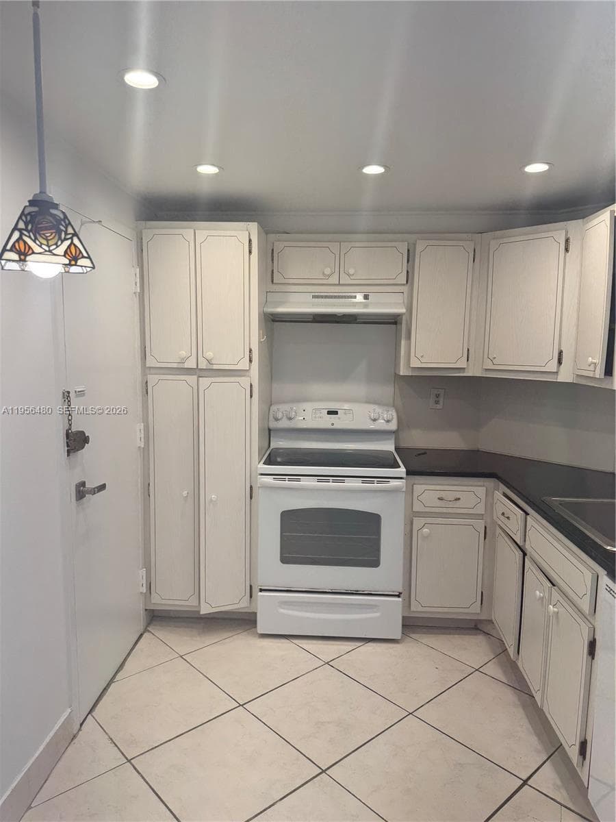 300 Bayview Dr # 501, Sunny Isles Beach FL 33160 — 4