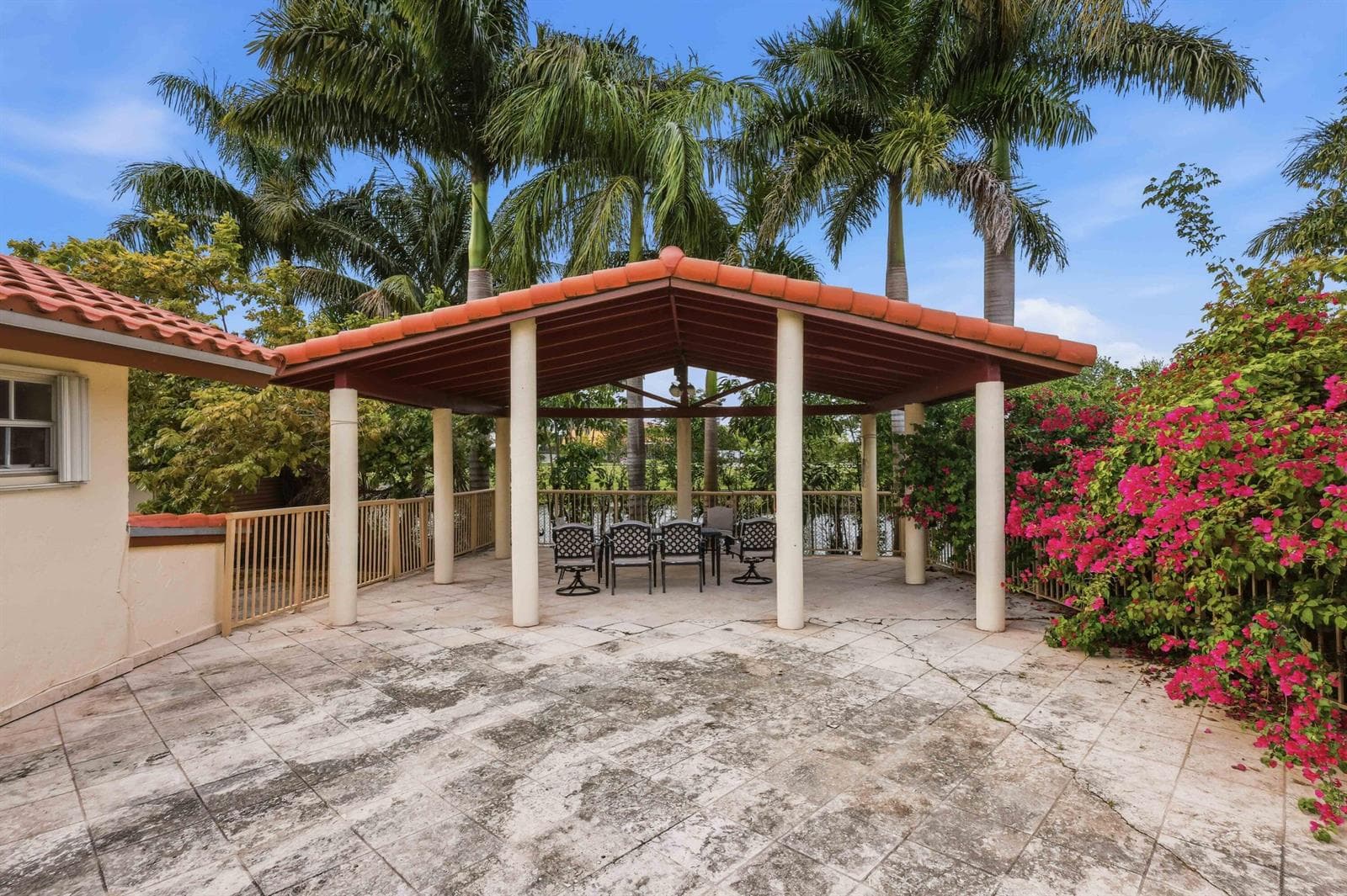 7445 N Augusta Drive, Hialeah FL 33015 — 12