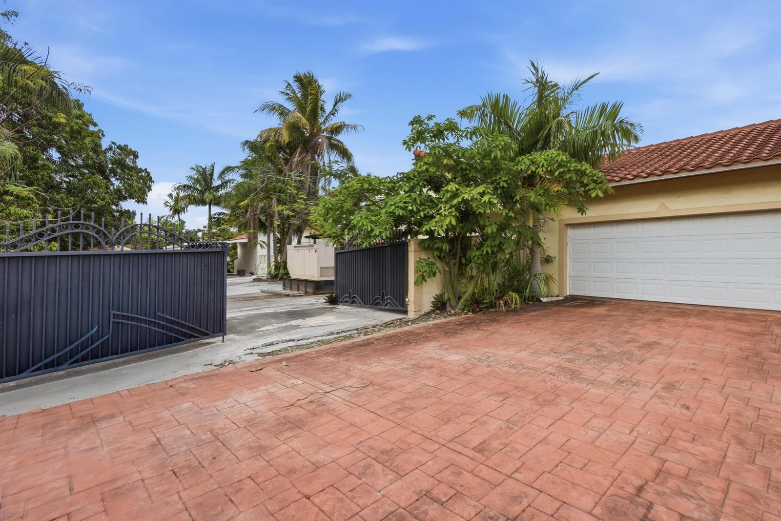 7445 N Augusta Drive, Hialeah FL 33015 — 7