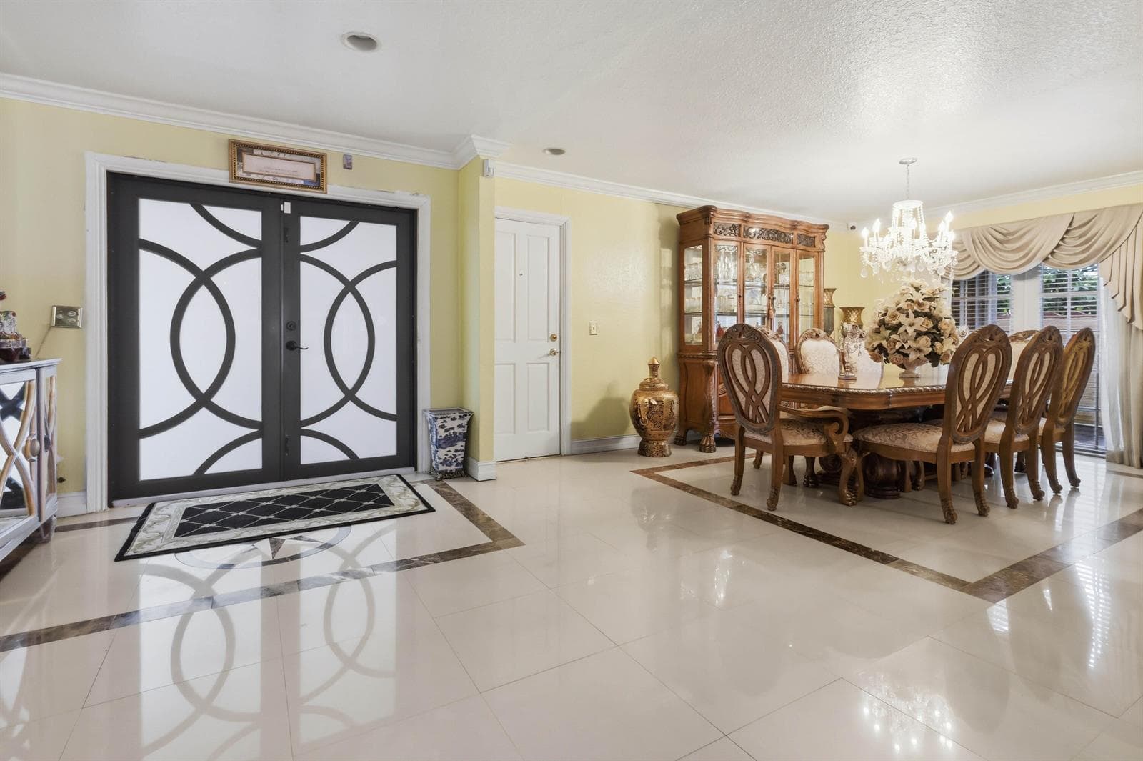 7445 N Augusta Drive, Hialeah FL 33015 — 28