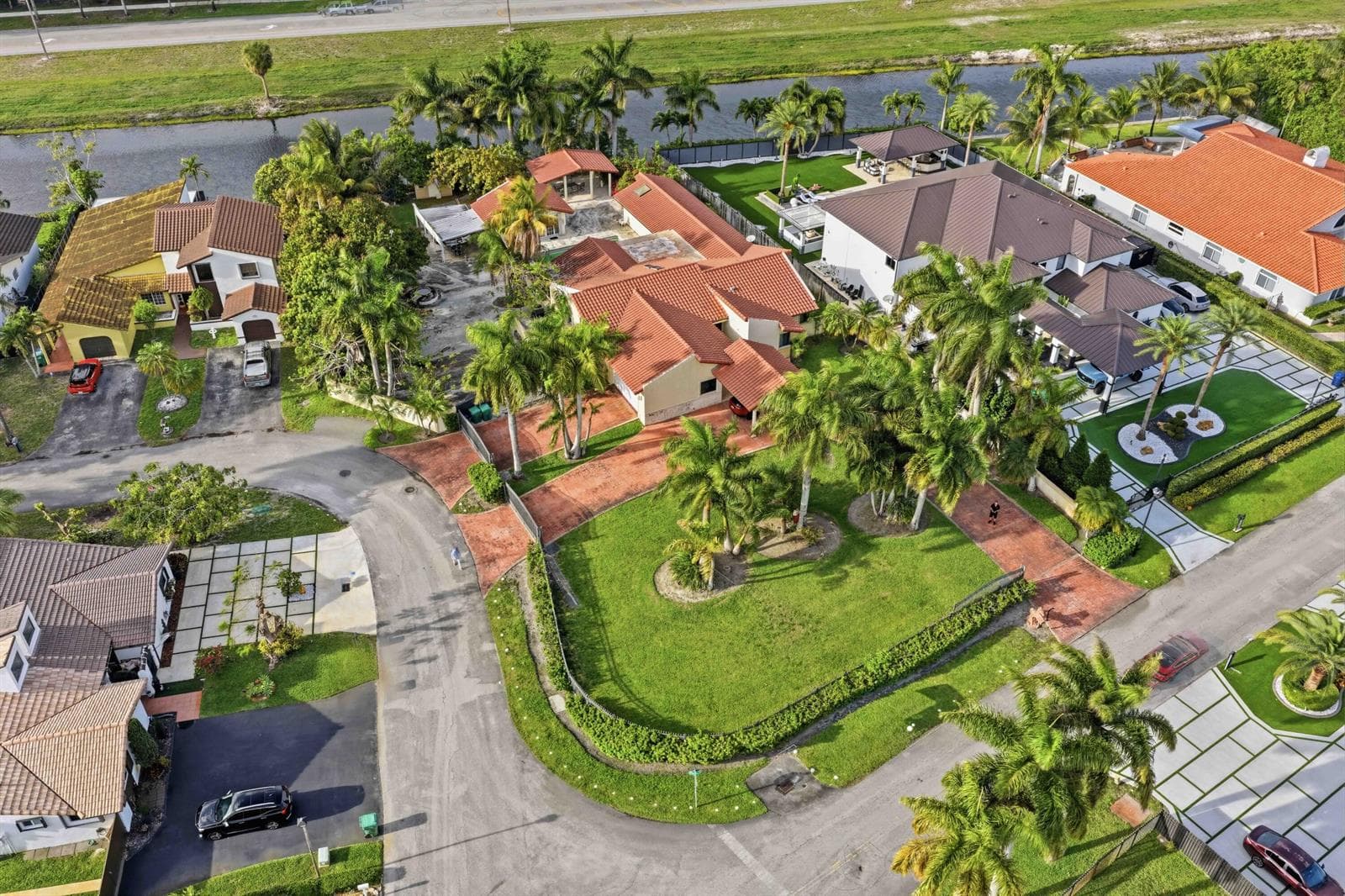 7445 N Augusta Drive, Hialeah FL 33015 — 38