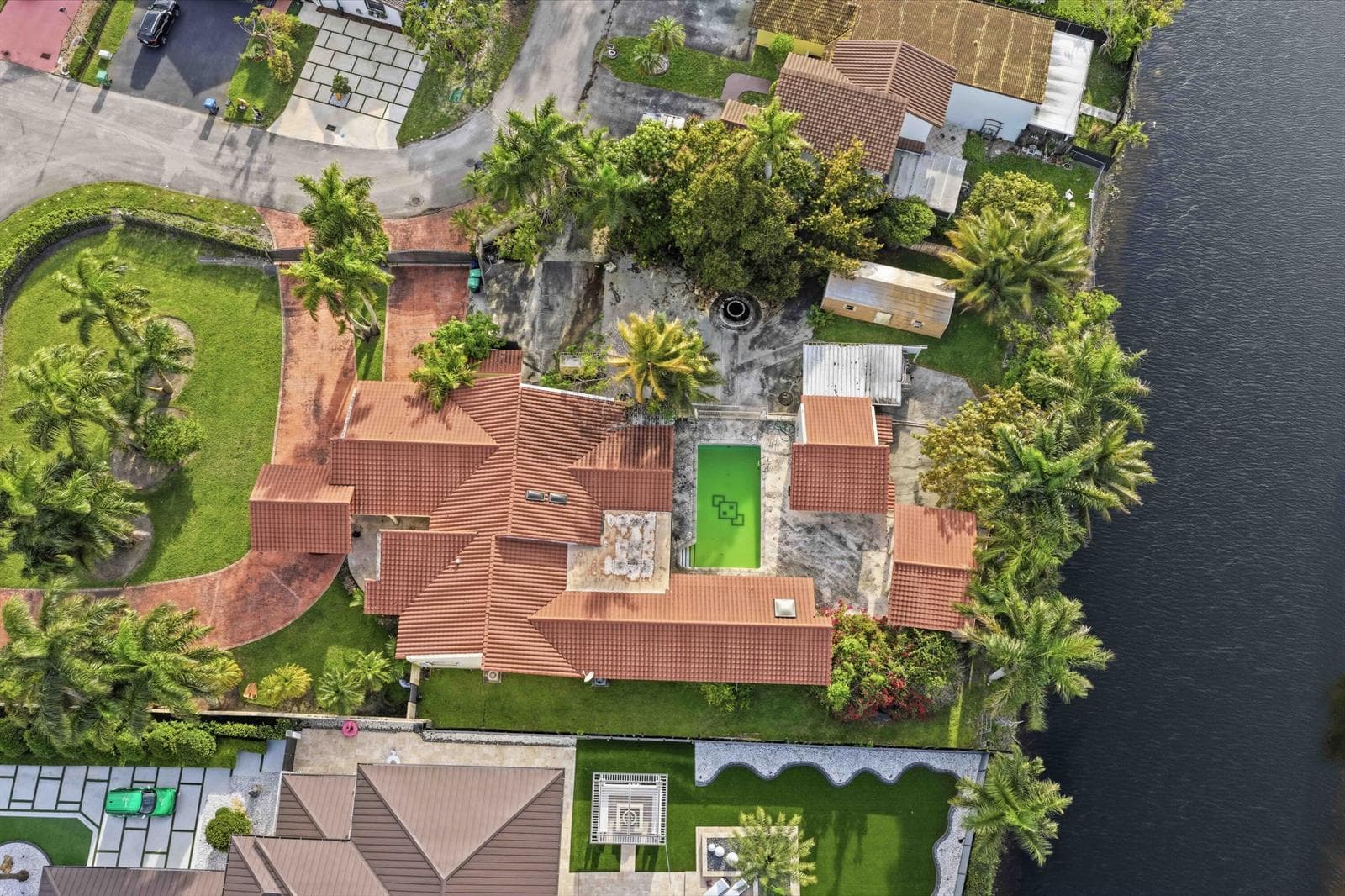 7445 N Augusta Drive, Hialeah FL 33015 — 48