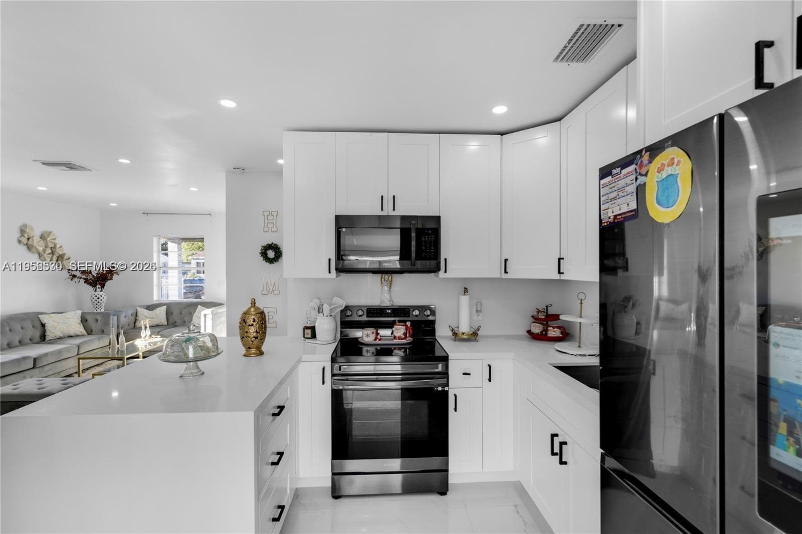 174 E 40th St, Hialeah FL 33013 — 8