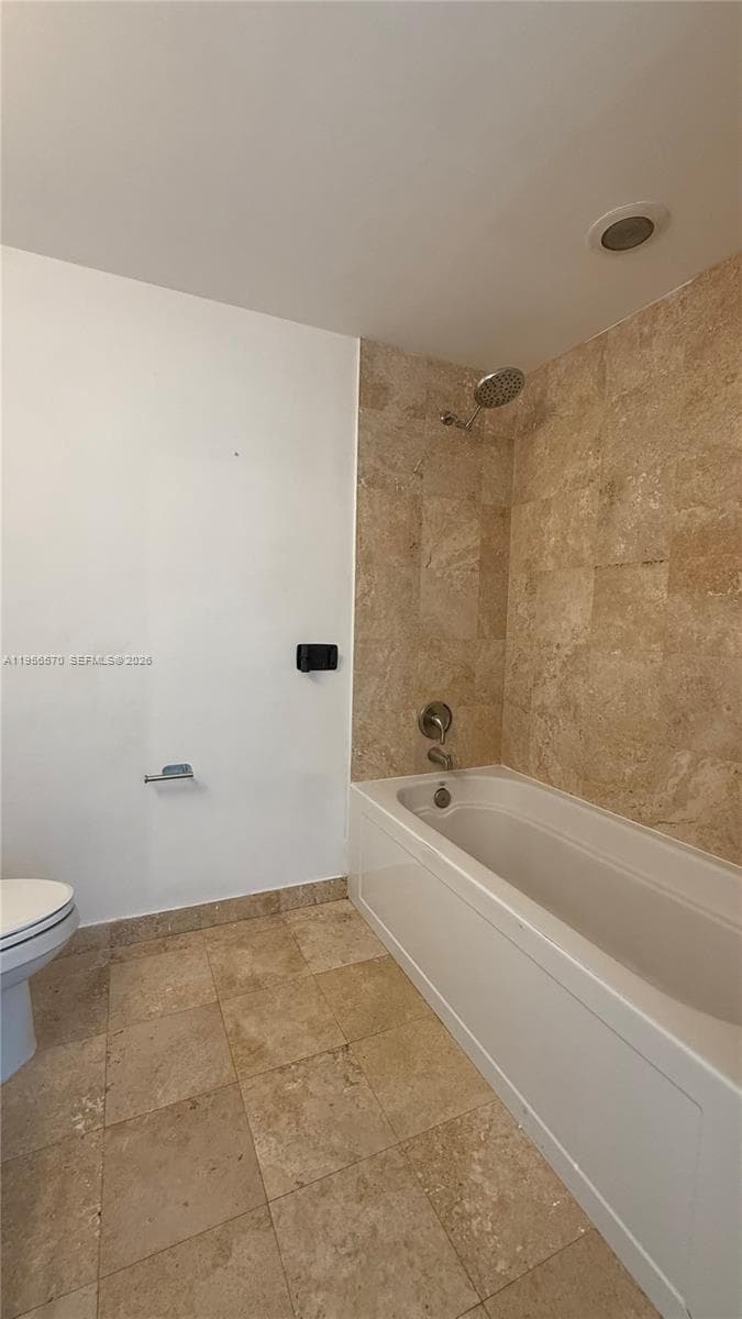 350 S Miami Ave # 302, Miami FL 33130 — 19