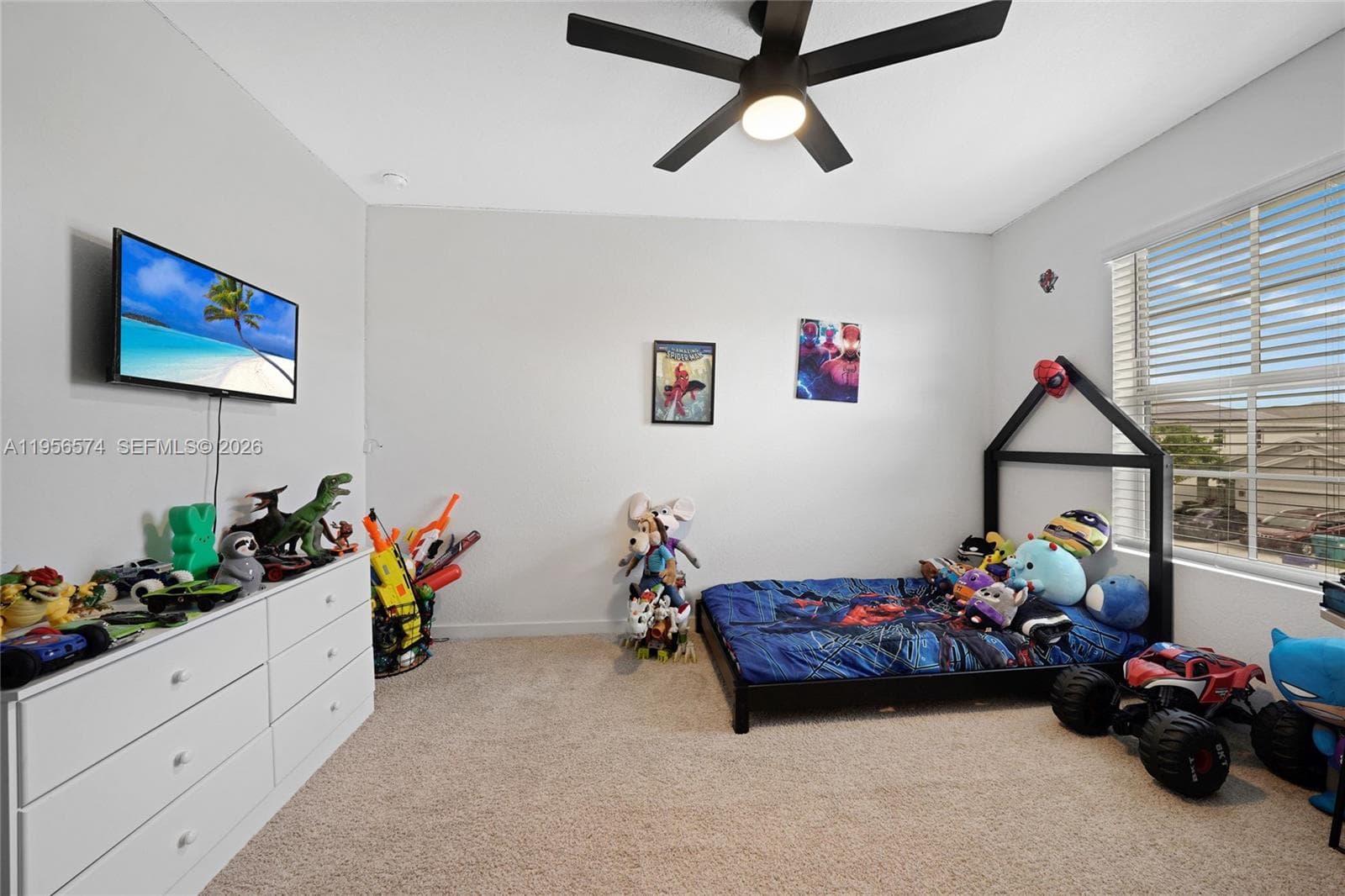 572 NE 6th Pl, Homestead FL 33034 — 9