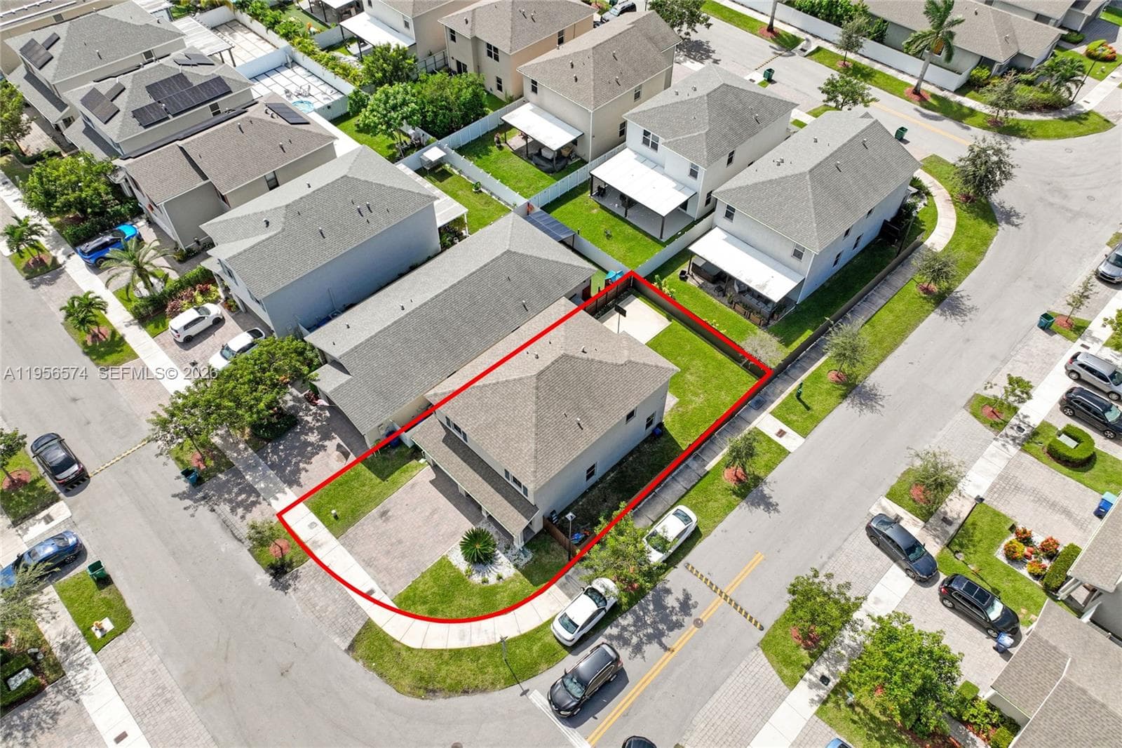 572 NE 6th Pl, Homestead FL 33034 — 45