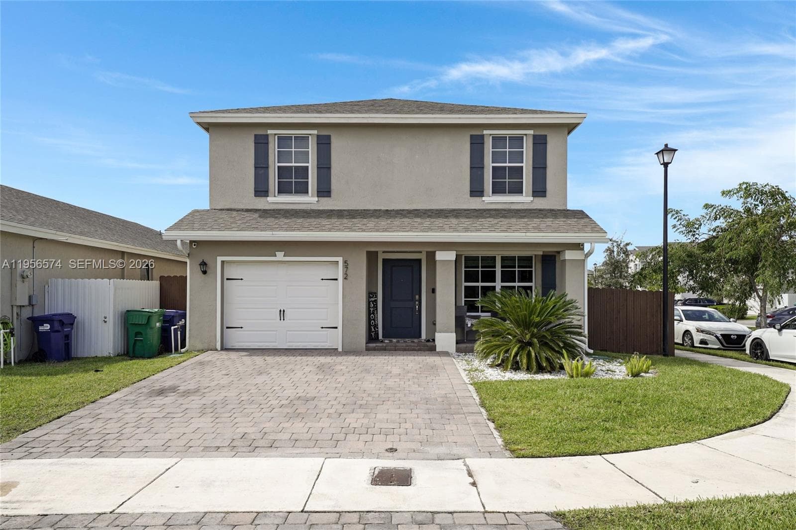 572 NE 6th Pl, Homestead FL 33034 — 8