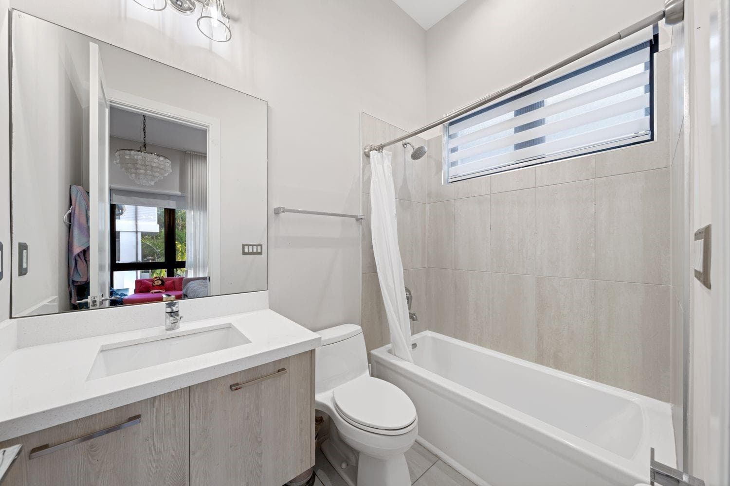 8225 Central Park Boulevard, Doral FL 33166 — 33