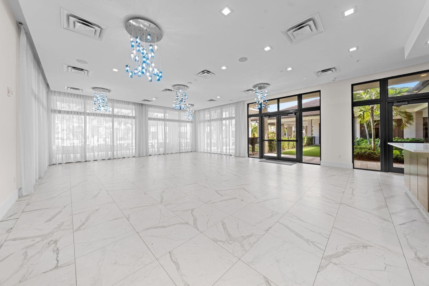 8225 Central Park Boulevard, Doral FL 33166 — 58