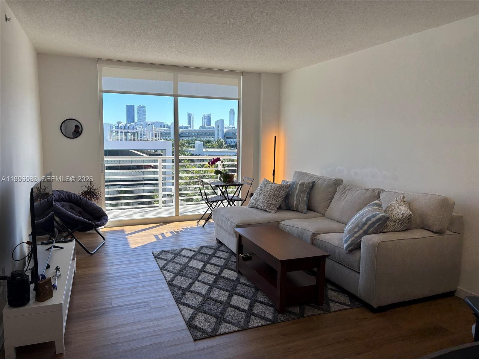 18800 NE 29th Ave # 807, Aventura FL 33180 — 3
