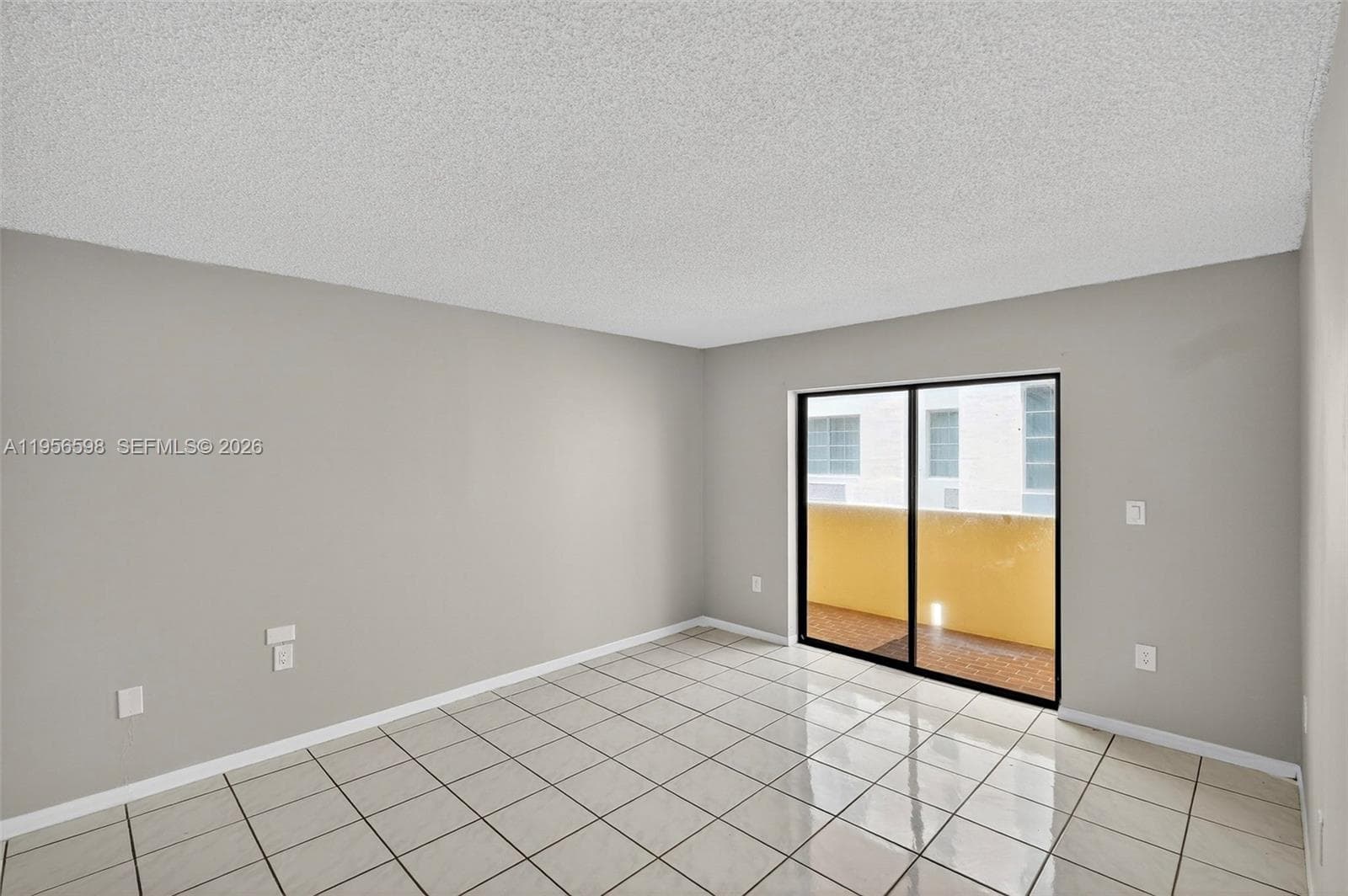 2924 Collins Avenue # 501, Miami Beach FL 33140 — 24
