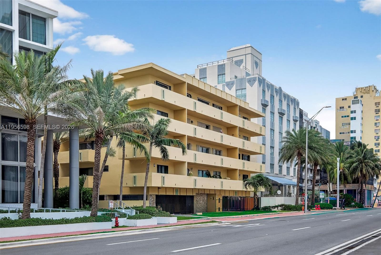 2924 Collins Avenue # 501, Miami Beach FL 33140 — 34