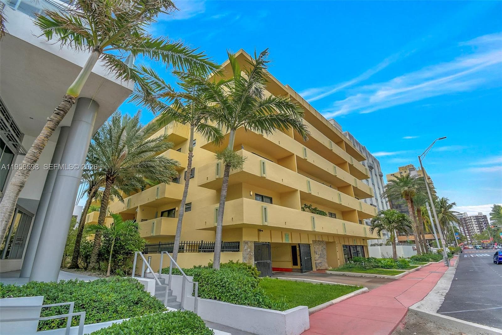 2924 Collins Avenue # 501, Miami Beach FL 33140 — 33