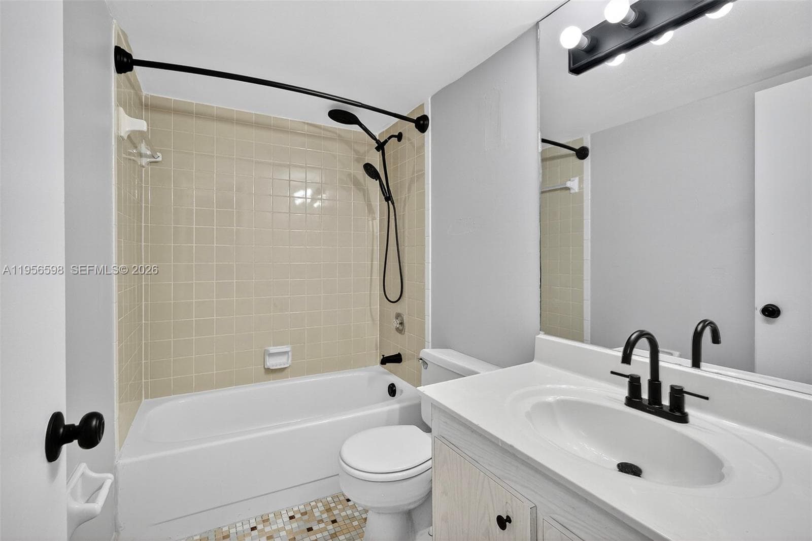 2924 Collins Avenue # 501, Miami Beach FL 33140 — 18