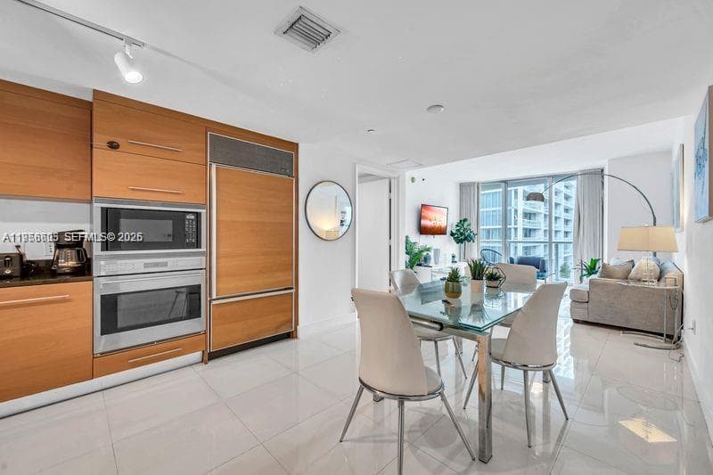 485 Brickell Ave # 1711, Miami FL 33131 — 9