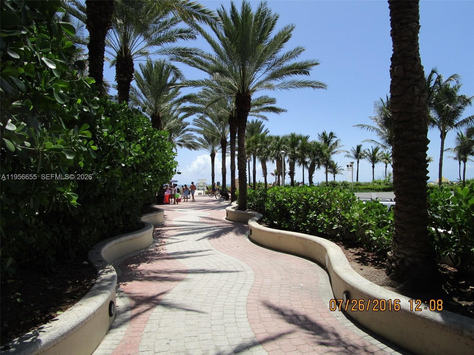 100 Lincoln Rd # 1112, Miami Beach FL 33139 — 42