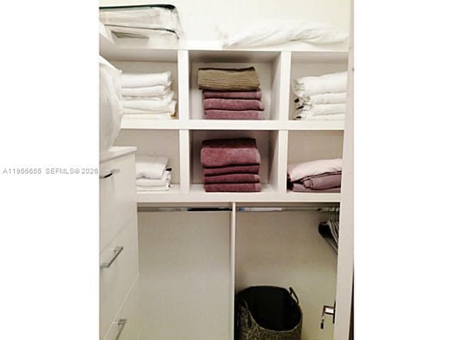 100 Lincoln Rd # 1112, Miami Beach FL 33139 — 17