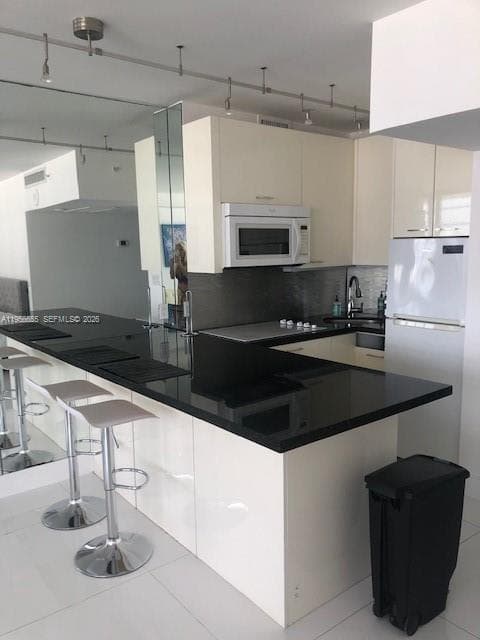 100 Lincoln Rd # 1112, Miami Beach FL 33139 — 16