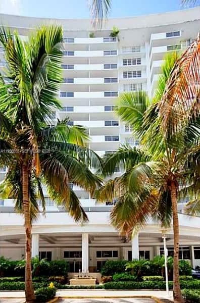 100 Lincoln Rd # 1112, Miami Beach FL 33139 — 36