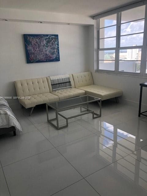 100 Lincoln Rd # 1112, Miami Beach FL 33139 — 5