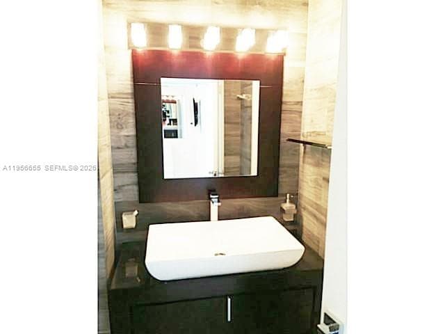 100 Lincoln Rd # 1112, Miami Beach FL 33139 — 14