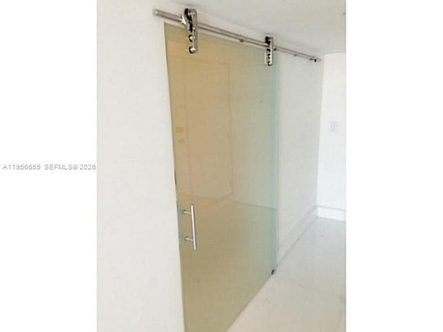 100 Lincoln Rd # 1112, Miami Beach FL 33139 — 18