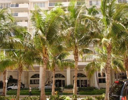 100 Lincoln Rd # 1112, Miami Beach FL 33139 — 39